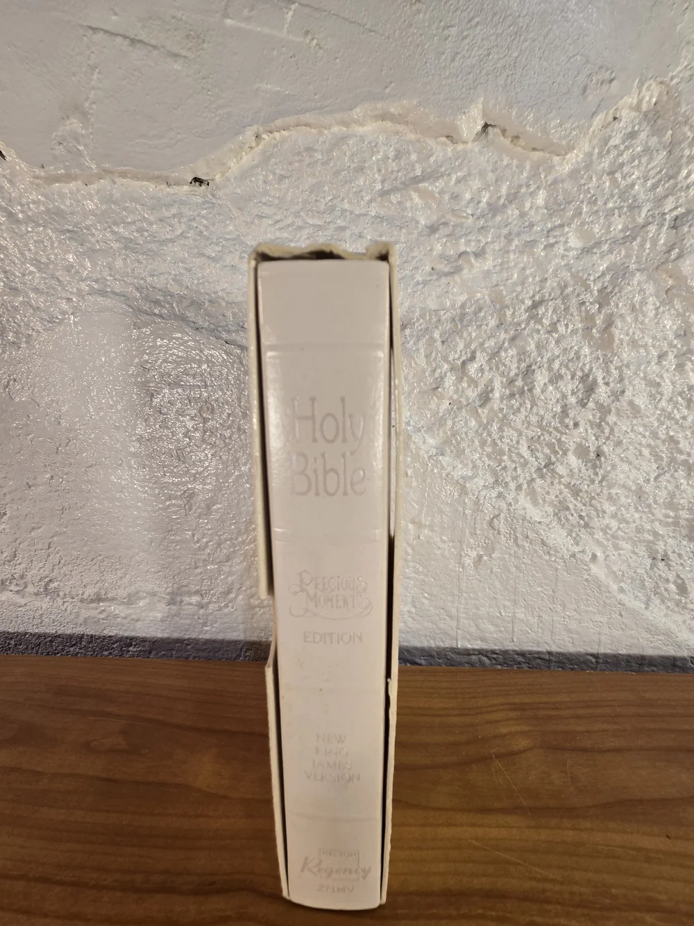 PRECIOUS MOMENTS BIBLE NKJV NELSON KEEPSAKE EDITION 271V Violet Mist